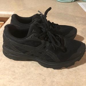 Women’s ASICS Running Shoes